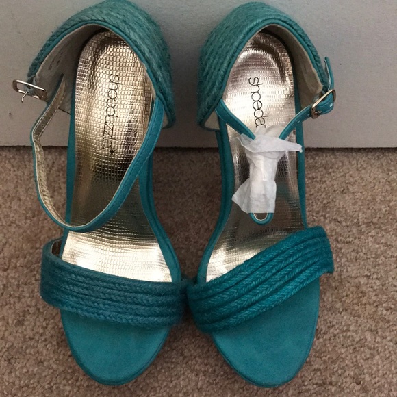 Platform Wedge Sandals 👡 - Picture 2 of 6